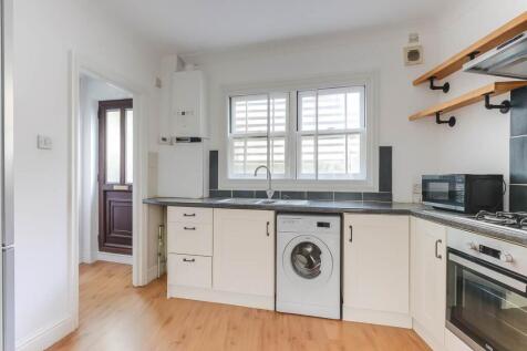 Kitchen w Washing Ma