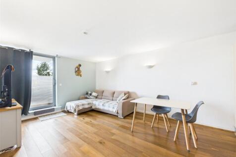 Living Room/ Kitchen