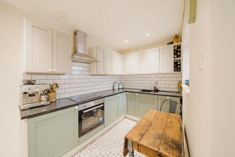 Kitchen 1.jpg