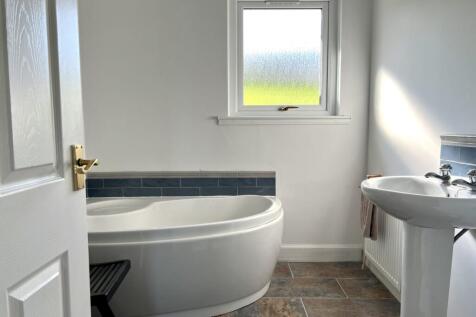 Braedoon, 2 Millhall, Kirkcudbright - Williamson a