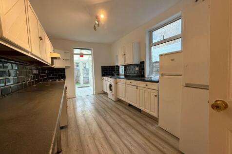 Evelyn Road, London, E17 photo 5