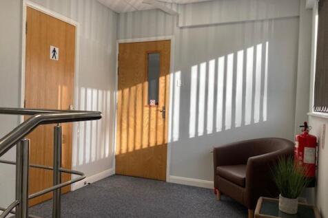 first floor landing.jpg