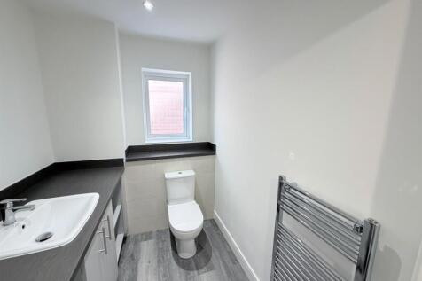 Peveril Close, Stafford, ST16 1YS photo 5