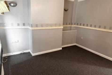 Fitzwilliam Road, Rotherham, South Yorkshire, S65 photo 3