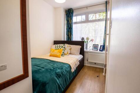Apt_3_1_WoodlandWay_
