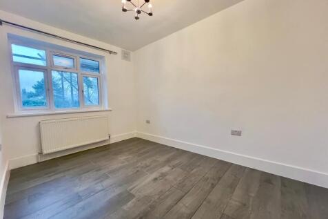 243MineheadCourtM...