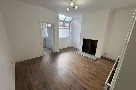 WhatsApp Image 2025-09-23 at 15.24.51.jpeg