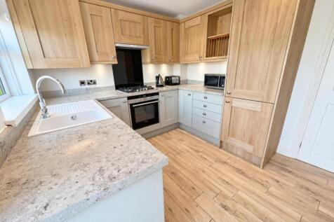 68 Westcliffe Square  photo 3