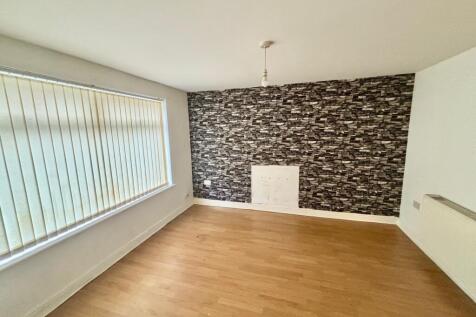 Bollington Road, Middlesbrough photo 3