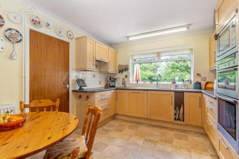 Kitchen-1.jpg