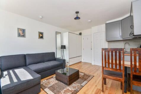 Studio to rent