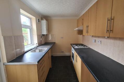Oxford Street, Kirkby in Ashfield, NG17 photo 2