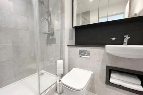 Medawar Drive, Wolff House, NW7 photo 5