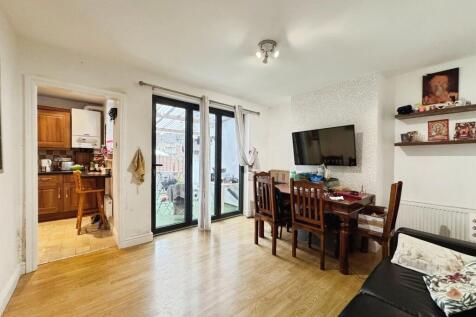 Reception/dining area