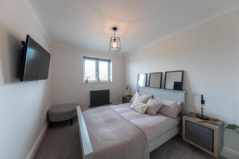 18 Royal Garden-062.jpg