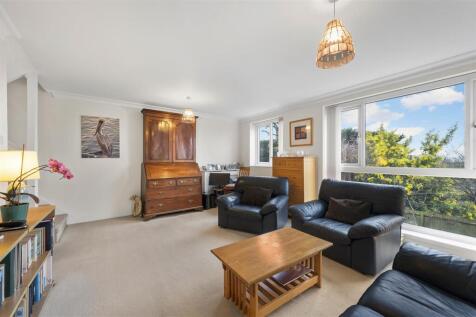 6 Hillview-3.jpg