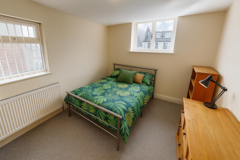2 Harcourt Crescent, Crookesmoor photo 4