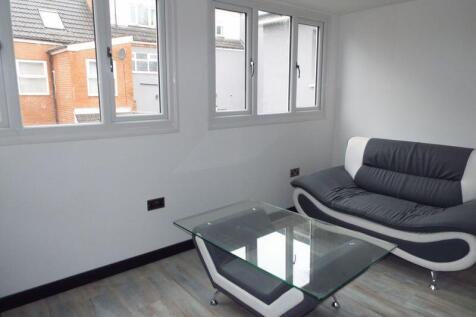 Reverse view living area 