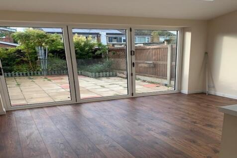 High Street, Riseley, MK44 photo 3