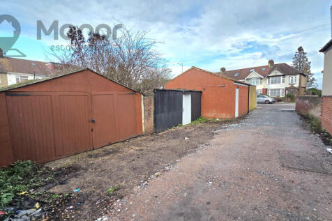 Selwyn Avenue, Ilford, IG3 8JP photo 3