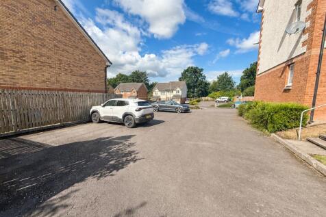 2 Summerpark Road, Dumfries, DG1 3FT - Braidwoods 
