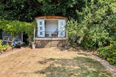 24 Church Rd summer house.jpg