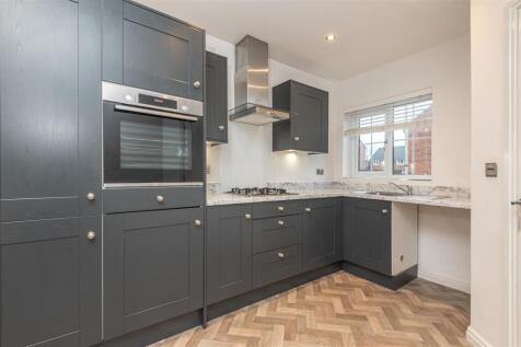 16 - 38 Moorlands Road BD19 5ED.jpg