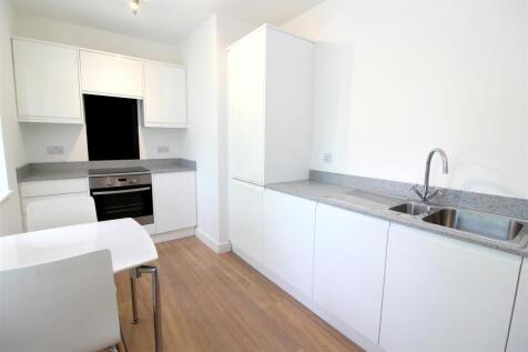 014 Porters Wood House Kitchen New 1.JPG