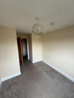 Hammonds Drive, Fengate, Peterborough photo 3