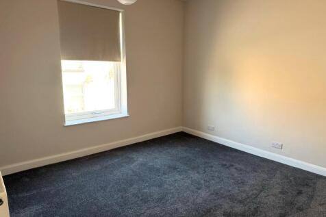 23 Cross London Street, New Whittington, Chesterfield, Derbyshire S43 2AG photo 4