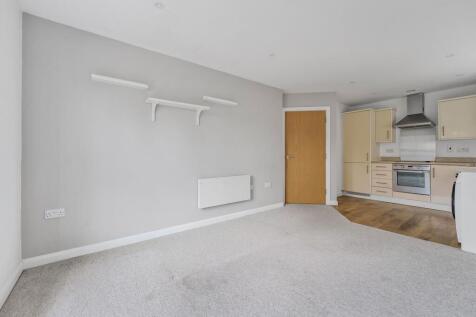 Woodford Way, Witney, OX28 photo 4