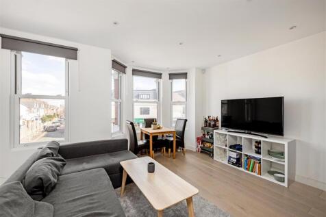 2, 428 Durnsford Road Hi-1.jpg