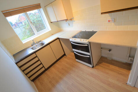 Portesham Gardens, Bournemouth, Dorset, BH9 photo 4