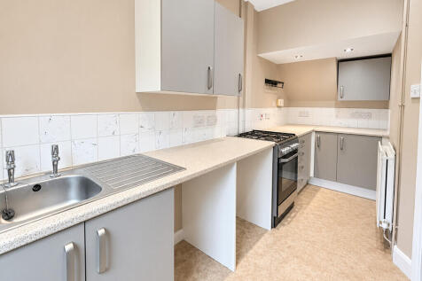 Northfield Road, Burton-on-Trent photo 4