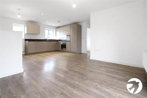 Thackeray Drive, Northfleet, Kent4er, DA11 photo 3