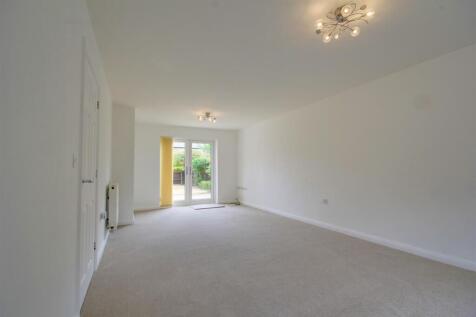 Gardeners Lane, Hartford, Huntingdon photo 4