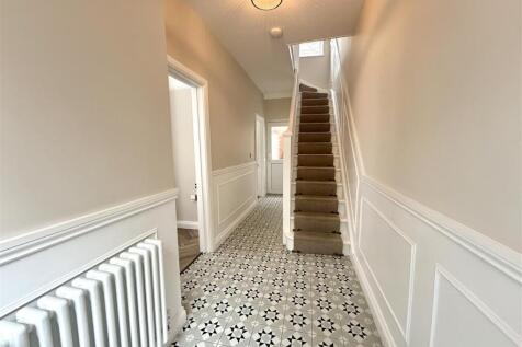 RECEPTION HALLWAY