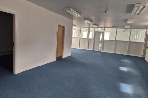 Office to rent Image 4