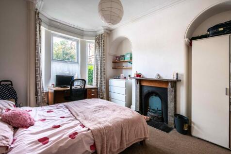 £140 pppw, Portland Road, NG7 4GP photo 3