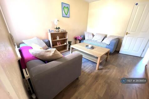Grange Avenue, Reading, RG6 photo 4