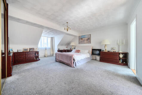 1349562-4-68c418f...