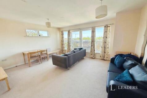 Sotherby Drive, Cheltenham, Gloucestershire, GL51 photo 3