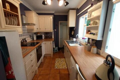 Lrg_Kitchen 1.jpg