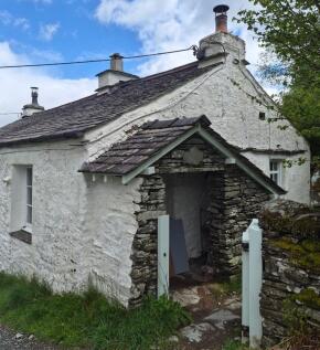 Low Hallgarth Cottag