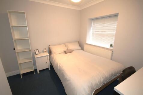 Bedroom 2c.JPG