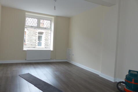 Brook St, Tonypandy, CF40 1RE photo 3