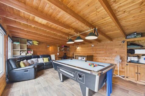 Outbuilding