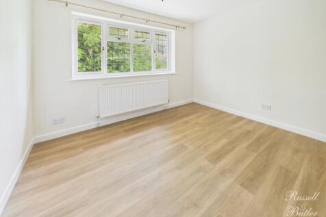 CAM02127G0-PR0342-STILL025