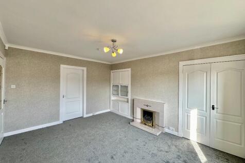 Lochfield Road, Paisley, Renfrewshire, PA2 photo 3