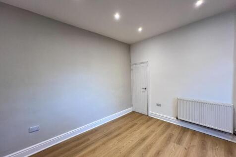 Clough Street, Leeds photo 3